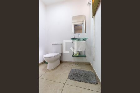 Casa à venda com 500m², 7 quartos e 7 vagas Casa à venda com 500m², 7 quartos e 7 vagasCasa Principal - Lavabo