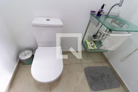 Casa à venda com 500m², 7 quartos e 7 vagas Casa à venda com 500m², 7 quartos e 7 vagasCasa Principal - Lavabo