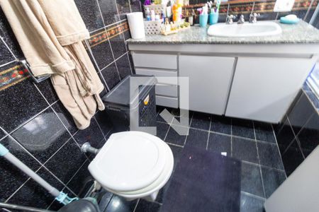 Casa à venda com 500m², 7 quartos e 7 vagas Casa à venda com 500m², 7 quartos e 7 vagasCasa Principal - Banheiro da Suite 3