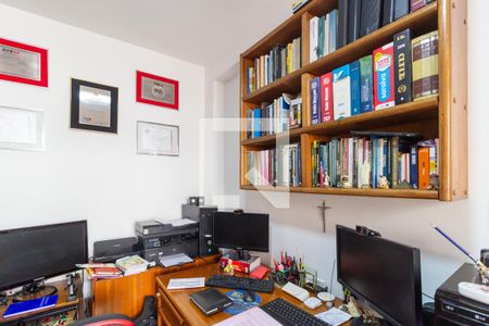 Casa à venda com 500m², 7 quartos e 7 vagas Casa à venda com 500m², 7 quartos e 7 vagasCasa Principal - Escritório da Suite 3