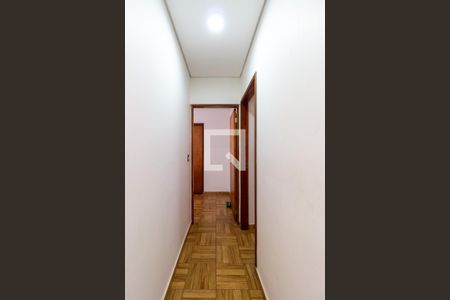 Casa à venda com 500m², 7 quartos e 7 vagas Casa à venda com 500m², 7 quartos e 7 vagasCasa 2 - Corredor