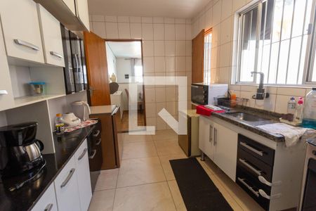 Casa à venda com 500m², 7 quartos e 7 vagas Casa à venda com 500m², 7 quartos e 7 vagasCasa 2 - Cozinha