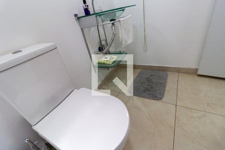 Casa à venda com 500m², 7 quartos e 7 vagas Casa à venda com 500m², 7 quartos e 7 vagasCasa Principal - Lavabo