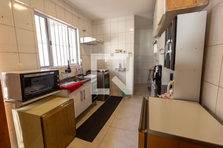 Casa à venda com 500m², 7 quartos e 7 vagas Casa à venda com 500m², 7 quartos e 7 vagasCasa 2 - Cozinha