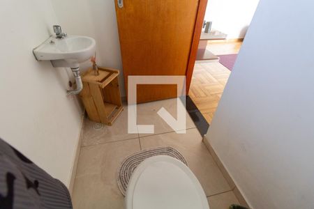 Casa à venda com 500m², 7 quartos e 7 vagas Casa à venda com 500m², 7 quartos e 7 vagasCasa 2 - Lavabo
