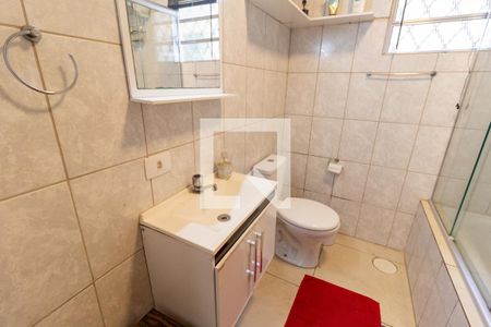 Casa à venda com 500m², 7 quartos e 7 vagas Casa à venda com 500m², 7 quartos e 7 vagasCasa 2 - Suite 1 - Banheiro