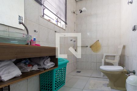 Casa à venda com 500m², 7 quartos e 7 vagas Casa à venda com 500m², 7 quartos e 7 vagasCasa Principal - Banheiro da Suite 1