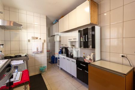 Casa à venda com 500m², 7 quartos e 7 vagas Casa à venda com 500m², 7 quartos e 7 vagasCasa 2 - Cozinha