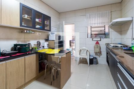 Casa à venda com 500m², 7 quartos e 7 vagas Casa à venda com 500m², 7 quartos e 7 vagasCasa Principal - Cozinha