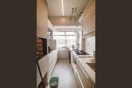 Cozinha de apartamento à venda com 2 quartos, 72m² em Cristal, Porto Alegre