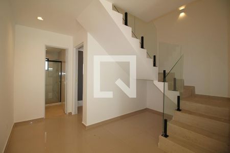 Sala de casa para alugar com 3 quartos, 120m² em Curicica, Rio de Janeiro