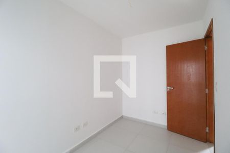 Quarto 2 de apartamento para alugar com 2 quartos, 48m² em Vila Nivi, São Paulo