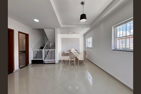 Sala de casa à venda com 2 quartos, 148m² em Parque das Nações, Santo André