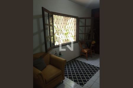 Casa de condomínio à venda com 350m², 6 quartos e 7 vagas Casa de condomínio à venda com 350m², 6 quartos e 7 vagasQuarto