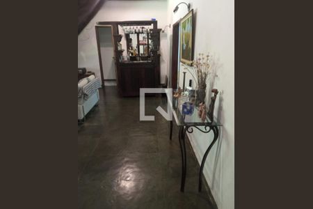 Sala de casa de condomínio para alugar com 6 quartos, 350m² em Vale Verde, Belo Horizonte