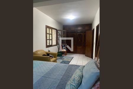 Casa de condomínio à venda com 350m², 6 quartos e 7 vagas Casa de condomínio à venda com 350m², 6 quartos e 7 vagasQuarto