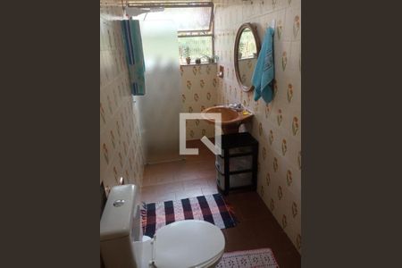 Casa de condomínio à venda com 350m², 6 quartos e 7 vagas Casa de condomínio à venda com 350m², 6 quartos e 7 vagasBanheiro