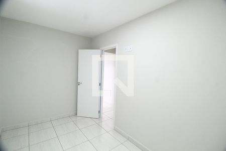 Quarto 1 de apartamento para alugar com 2 quartos, 54m² em Granada, Uberlândia