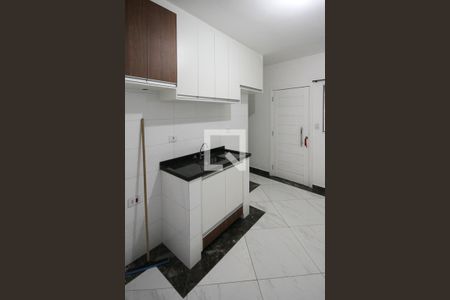 Cozinha de apartamento para alugar com 1 quarto, 35m² em Vila Independencia, São Paulo