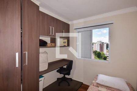 Quarto de apartamento para alugar com 2 quartos, 64m² em Jardim Caner, Taboão da Serra