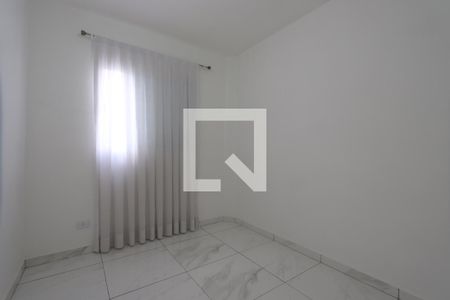 Quarto de apartamento para alugar com 1 quarto, 28m² em Vila Antonieta, São Paulo