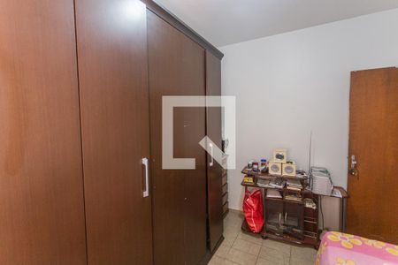 Quarto 2 de casa à venda com 4 quartos, 200m² em Sagrada Família, Belo Horizonte