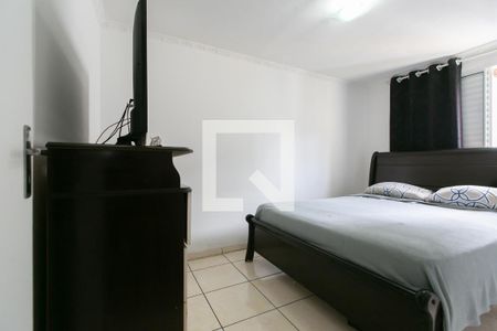 Quarto 2 de apartamento para alugar com 4 quartos, 98m² em Vila Carmosina, São Paulo