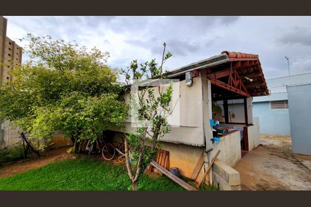 Casa à venda com 260m², 4 quartos e 5 vagas Casa à venda com 260m², 4 quartos e 5 vagasSalão de Festas