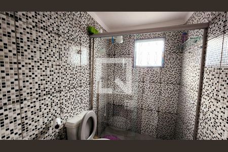 Casa à venda com 260m², 4 quartos e 5 vagas Casa à venda com 260m², 4 quartos e 5 vagasBanheiro 2