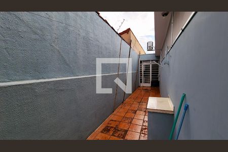 Casa à venda com 260m², 4 quartos e 5 vagas Casa à venda com 260m², 4 quartos e 5 vagasQuintal