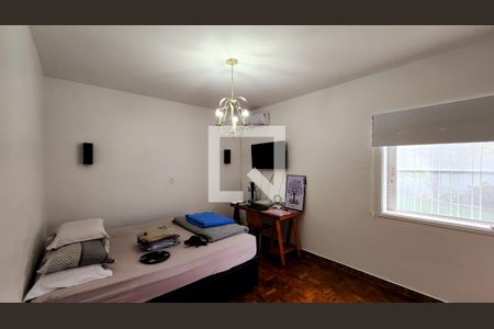 Casa à venda com 260m², 4 quartos e 5 vagas Casa à venda com 260m², 4 quartos e 5 vagasQuarto 2