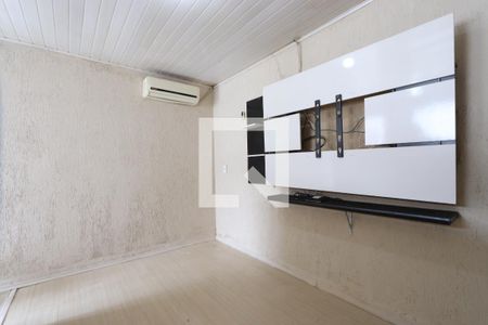 Sala de casa para alugar com 2 quartos, 64m² em Vila Antonieta, São Paulo