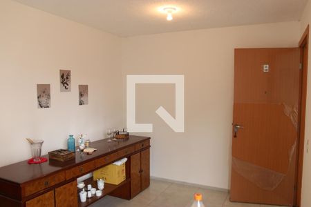 Sala de apartamento para alugar com 2 quartos, 44m² em Chácara Bela Vista, Goiânia