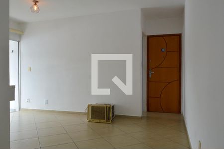 Sala de apartamento para alugar com 2 quartos, 57m² em Taquara, Rio de Janeiro