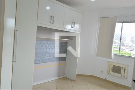 Quarto 1 de apartamento para alugar com 2 quartos, 57m² em Taquara, Rio de Janeiro