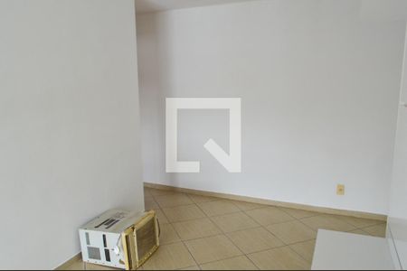 Sala de apartamento para alugar com 2 quartos, 57m² em Taquara, Rio de Janeiro