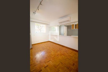 Sala de casa à venda com 2 quartos, 85m² em Pinheiros, São Paulo