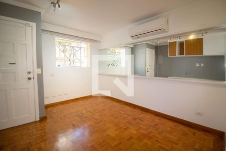 Sala de casa à venda com 2 quartos, 85m² em Pinheiros, São Paulo