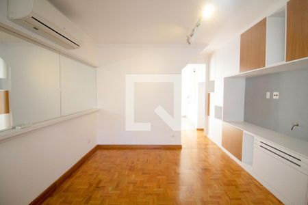 Sala de casa à venda com 2 quartos, 85m² em Pinheiros, São Paulo