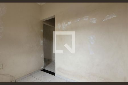 Sala de casa para alugar com 2 quartos, 113m² em Vila Eldizia, Santo André