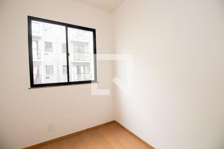 Quarto 1 de apartamento para alugar com 2 quartos, 44m² em Vargem Grande, Rio de Janeiro