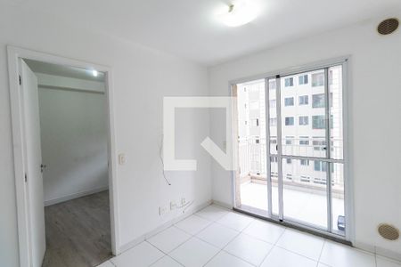 Sala de apartamento para alugar com 1 quarto, 33m² em Jardim Santa Teresinha, São Paulo