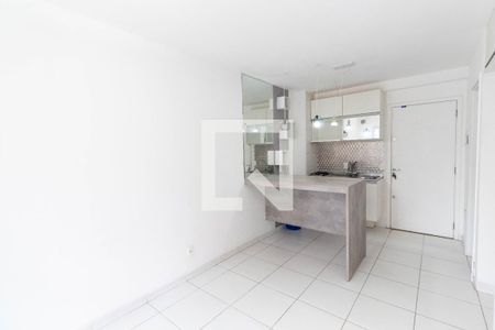 Sala de apartamento para alugar com 1 quarto, 33m² em Jardim Santa Teresinha, São Paulo