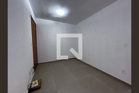 Sala de apartamento para alugar com 2 quartos, 44m² em Santos Dumont, São Leopoldo