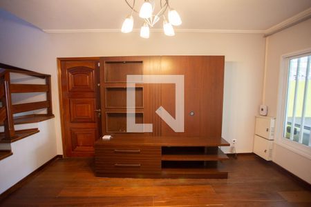 SALA de casa para alugar com 3 quartos, 108m² em Vila Romero, São Paulo