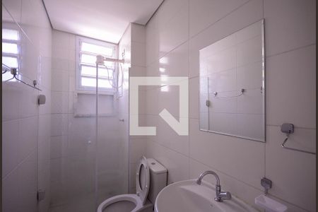 Banheiro  de apartamento para alugar com 1 quarto, 22m² em Liberdade, São Paulo