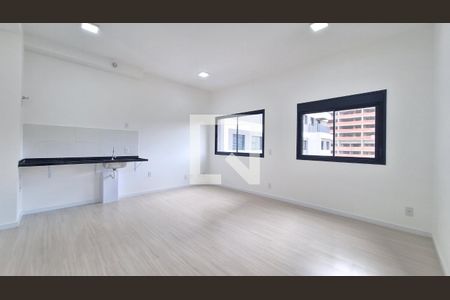 Quarto - Cozinha - Area de Serviço  de apartamento para alugar com 1 quarto, 30m² em Pompeia, São Paulo