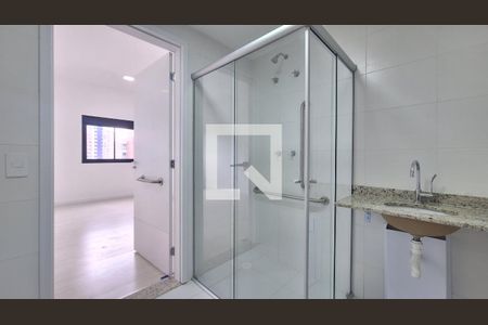 Banheiro  de apartamento para alugar com 1 quarto, 30m² em Pompeia, São Paulo