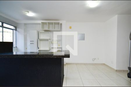 Sala estar de apartamento à venda com 2 quartos, 89m² em Sagrada Família, Belo Horizonte