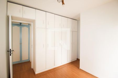 Suíte  de apartamento à venda com 3 quartos, 98m² em Vila Olímpia, São Paulo